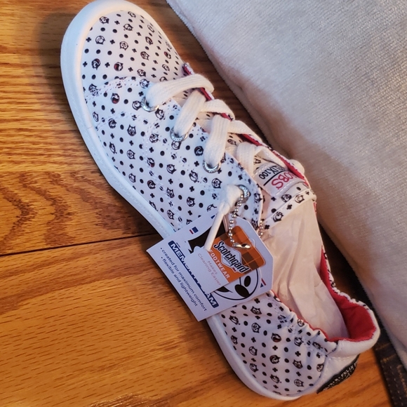 Sketchers - Picture 3 of 4